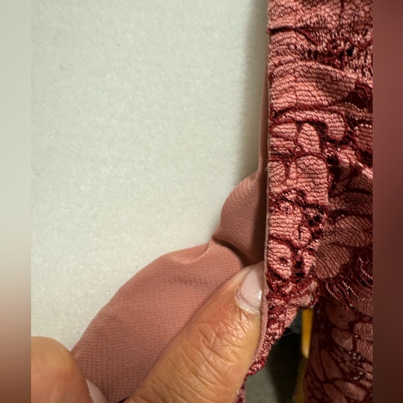 For love and lemons preowned size L but runs small - Picture 12 of 17